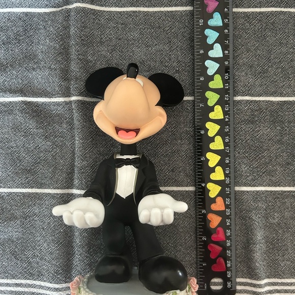 °o° MUST SEE Bride Minnie and Groom Mickey bobble heads with magnetic nose °o° - Picture 4 of 14